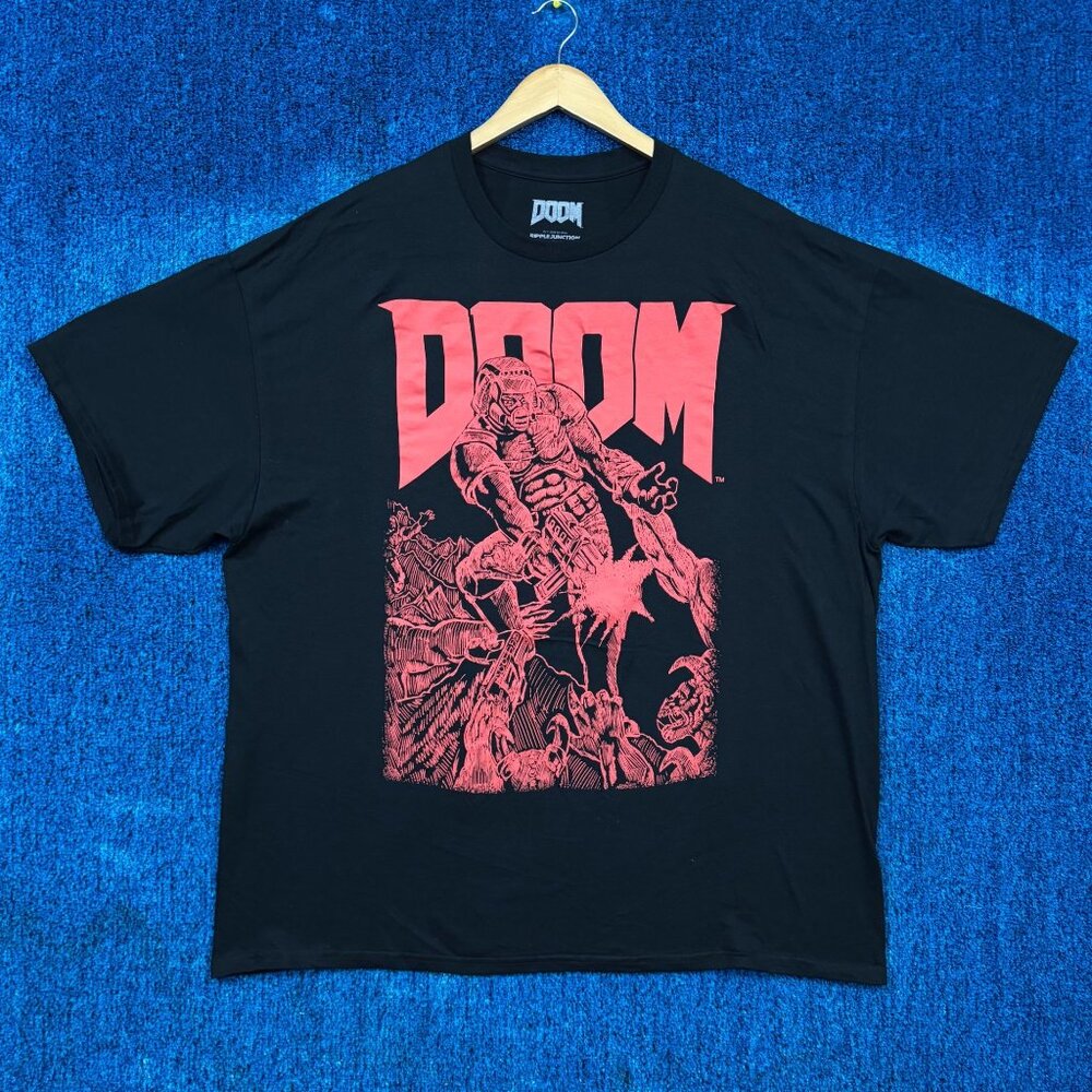 Doom Super Nintendo Video Game Cover Red Sketched Art Tee 2X
